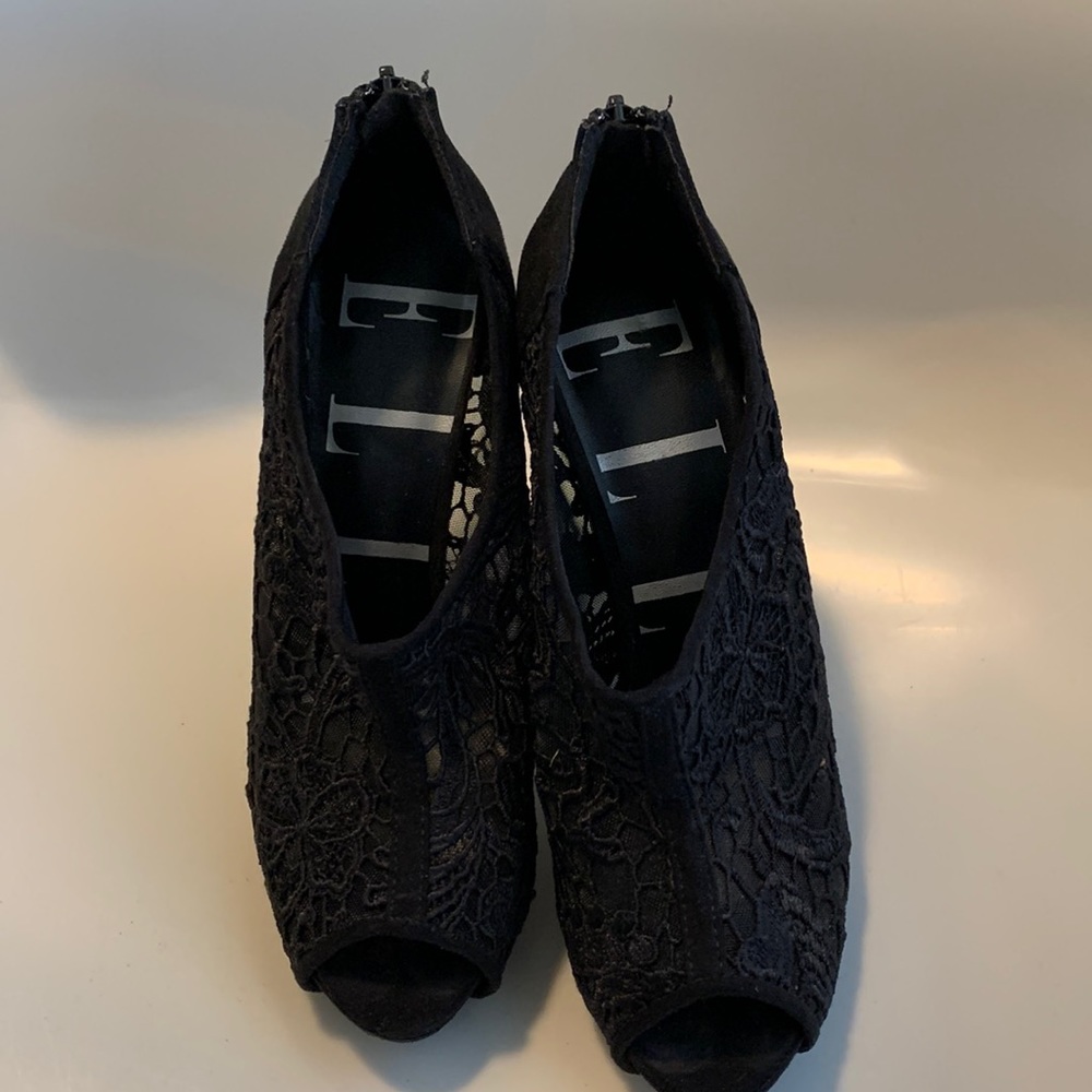 Elle Heels